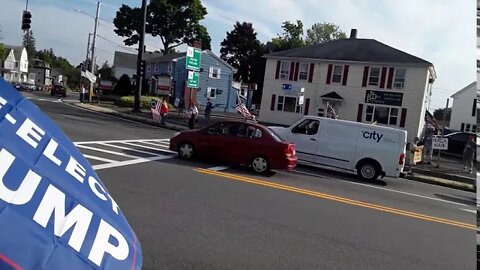 Part 2 alot of honks for president trump 90% positive