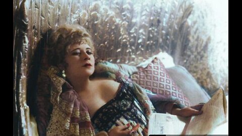 Truman Capote's Mae West