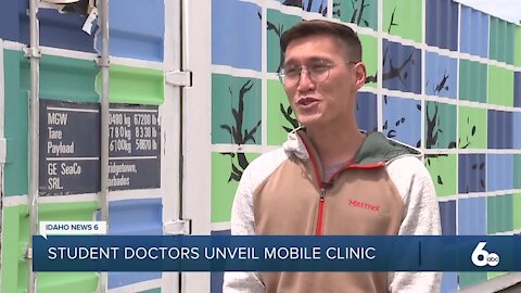 Student doctors unveil mobile clinic