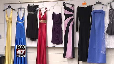 High School hosts prom dress giveaway