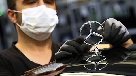U.S. Fines Daimler AG, Mercedes $2.2B For Emission Cheating