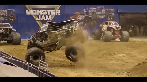 MONSTER JAM = SEE WHAT HAPPENS DURING THE VIDEO = Léo Sócrates