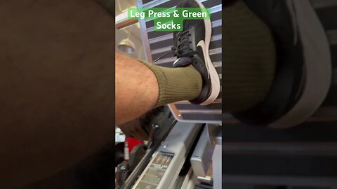Leg Press & Green Socks In Buenos Aires #shorts