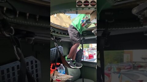 HUGE dude barely fit in HMMWV turret #shorts