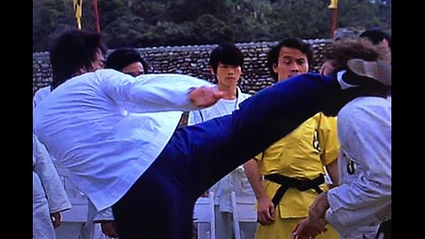 Cross kick Studio Films Bruce Lee Enter the Dragon