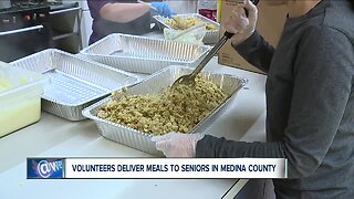 Volunteer deliver meals to seniors in Medina County