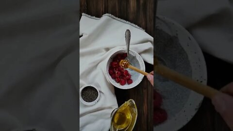 Raspberry Chia Pudding | How to Make Chia Pudding | Healthy Chia Pudding Recipe