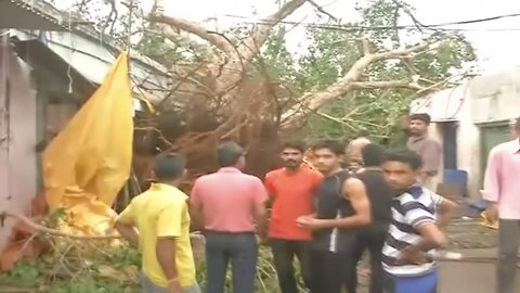 Dozens Dead After Powerful Rain And Dust Storms Thrash India