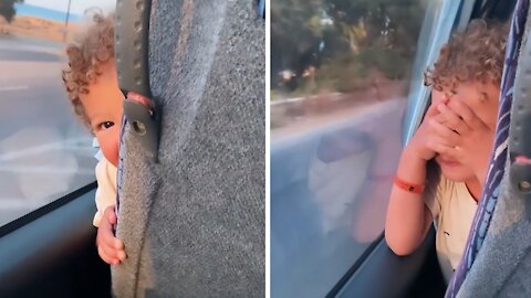 Baby On Bus Adorably Plays Hide-and-seek With Passenger