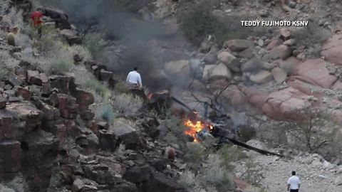 3 dead in tour helicopter crash at Grand Canyon