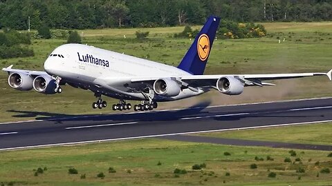 Lufthansa A380 Crosswind Landing Goes Wrong