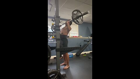 Overhead press pyramid