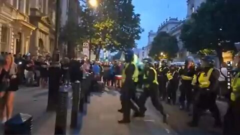 Police heard on livestream saying ''pick anyone out'' before arresting protesters in Central London