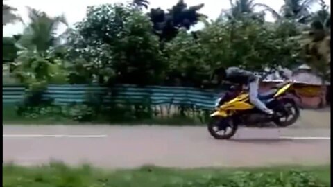 Funny Bike Accident Viral