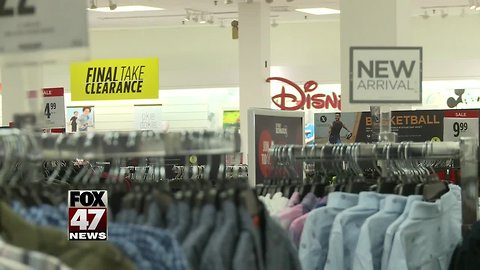 Last-minute shoppers hit mid-Michigan stores