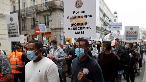 Un millar de militares del Ejército de España protesta en Madrid para una «Equiparación salarial ya»
