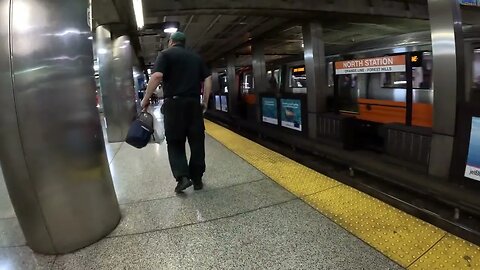 Boston 4K Caught the Orange Line from Waaaayyyyyy Back at North Station T #mbta #trainstation