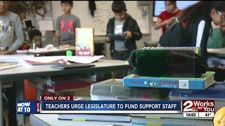 Teachers urge legislature to fund support staff