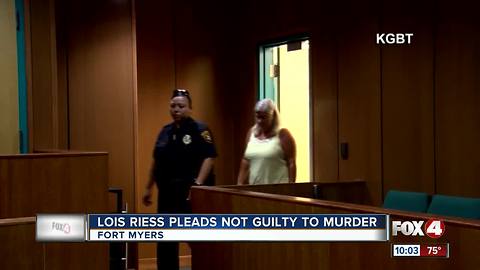 Lois Riess pleads not guilty