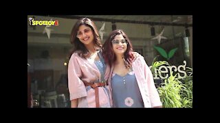 Shilpa Shetty and Shamita Shetty twinning in co ords spotted at Farmer&rsquo