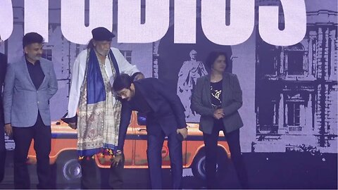 When Prosenjit Chatterjee Touch Mithun Chakraborty FEET and Show Respect at an Event in Mumbai Today