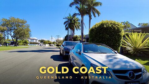 Walking on Chevron Island - Gold Coast Australia