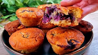 Oats, Apple and Blueberries! Delicious and easy muffins recipe!
