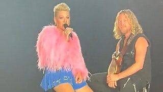 Pop Singer Pink Loses Her Mind When Fan Protests Circumcision In Front Of Her, Gets Kicked Out