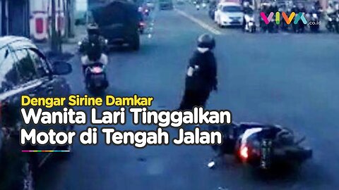 Panik Damkar Lewat, Wanita Terbirit-birit Tinggalkan Motornya di Tengah Jalan