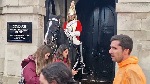 They did not even know were they are #horseguardsparade