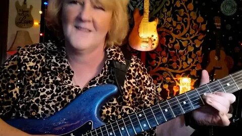Jammin' to the blues- Cari Dell- Female lead guitarist from Austin, Texas