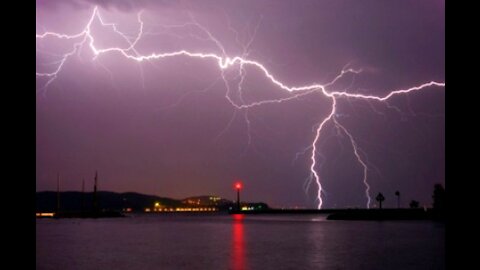 Time lapse of satisfying lightning