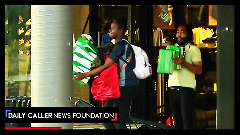 Chicago Foot Locker Smashed-And-Grabbed LIVE On Local News