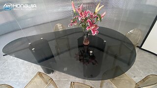 In the office of Hongjia Glass - the glass table collection