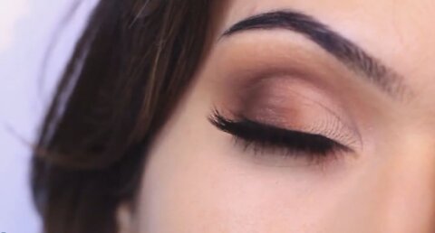 Beginners Eye Makeup Tutorial Using Three Matte How To Apply Eyeshadow