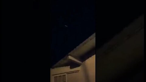 Another Cigar Shaped UFO Sighting 🛸 World Report the same Cylindrical Object seen all over the Earth