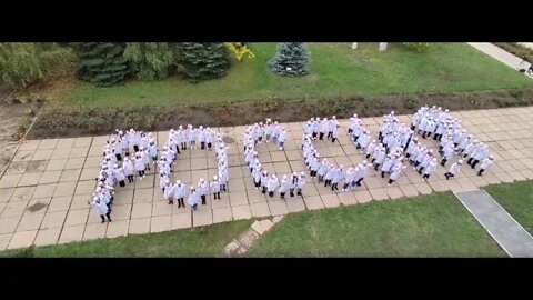 "Avec la Russie, à jamais!": des étudiants de Lougansk se sont alignés pour former le mot "Russie"