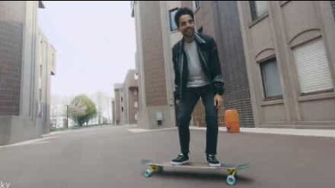 Incríveis manobras de dança em longboard captadas por drone