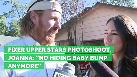 Fixer Upper Stars Photoshoot. Joanna: “No Hiding Baby Bump Anymore”