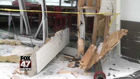 5 car accident ends in lobby of fast food restaurant
