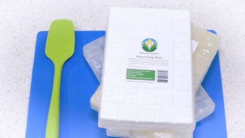 Create Easy Soap with Yogurt MP Soap Base