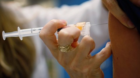 England Is Expanding Its HPV Vaccination Program To Cover Boys