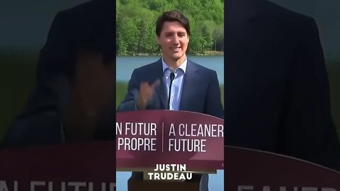 FLASHBACK, Trudeau Explains How He's Helping To Reduce Plastic Use