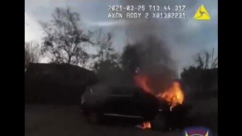 Video: AZ police officer rescues person from SUV fire