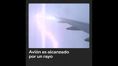 Rayo alcanza un avión de British Airways