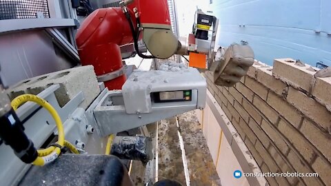 Robot Lays Bricks 6x Times Faster Humans - SAM - Semi Automated Mason