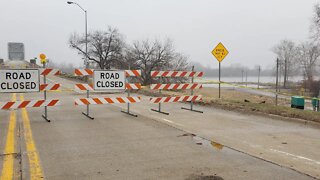 Flooding closes off entire towns in Nebraska, On Scene, Offutt