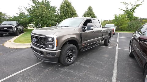 2023 Ford F350 Lariat Sport