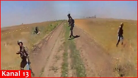 Russian soldiers’ “battle” with a drone as they try to shoot the drone at a close range