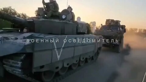 Grand Theft Tank: Russian T-80BVM steals US Oshkosh M-ATV MRAP of the Ukrainian Army in Zaporizhye